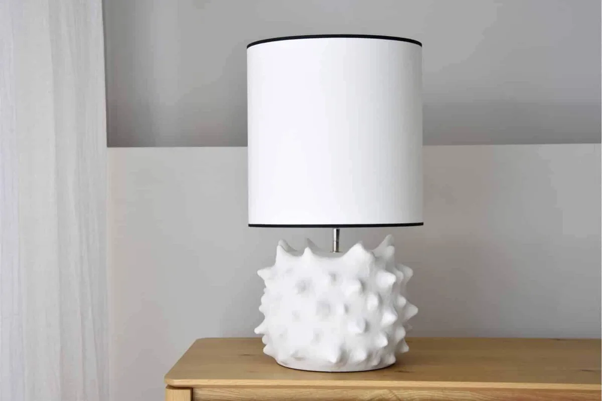 Lampara de mesa Rodas
